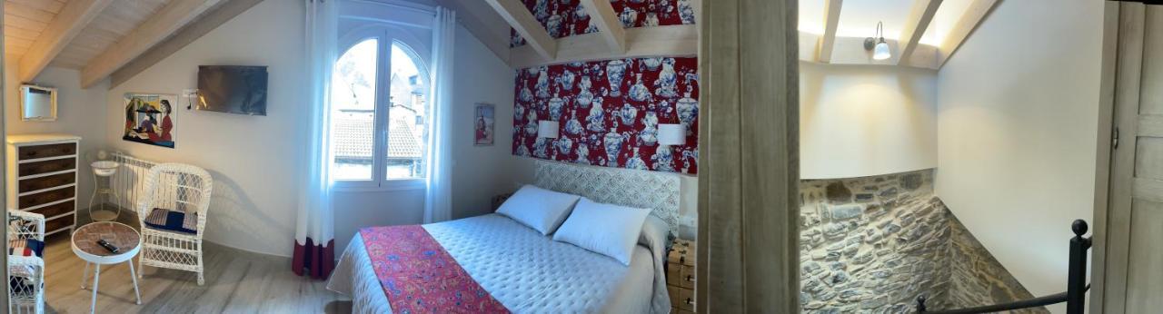 Apartamentos Casa Isabale Бьескас Экстерьер фото