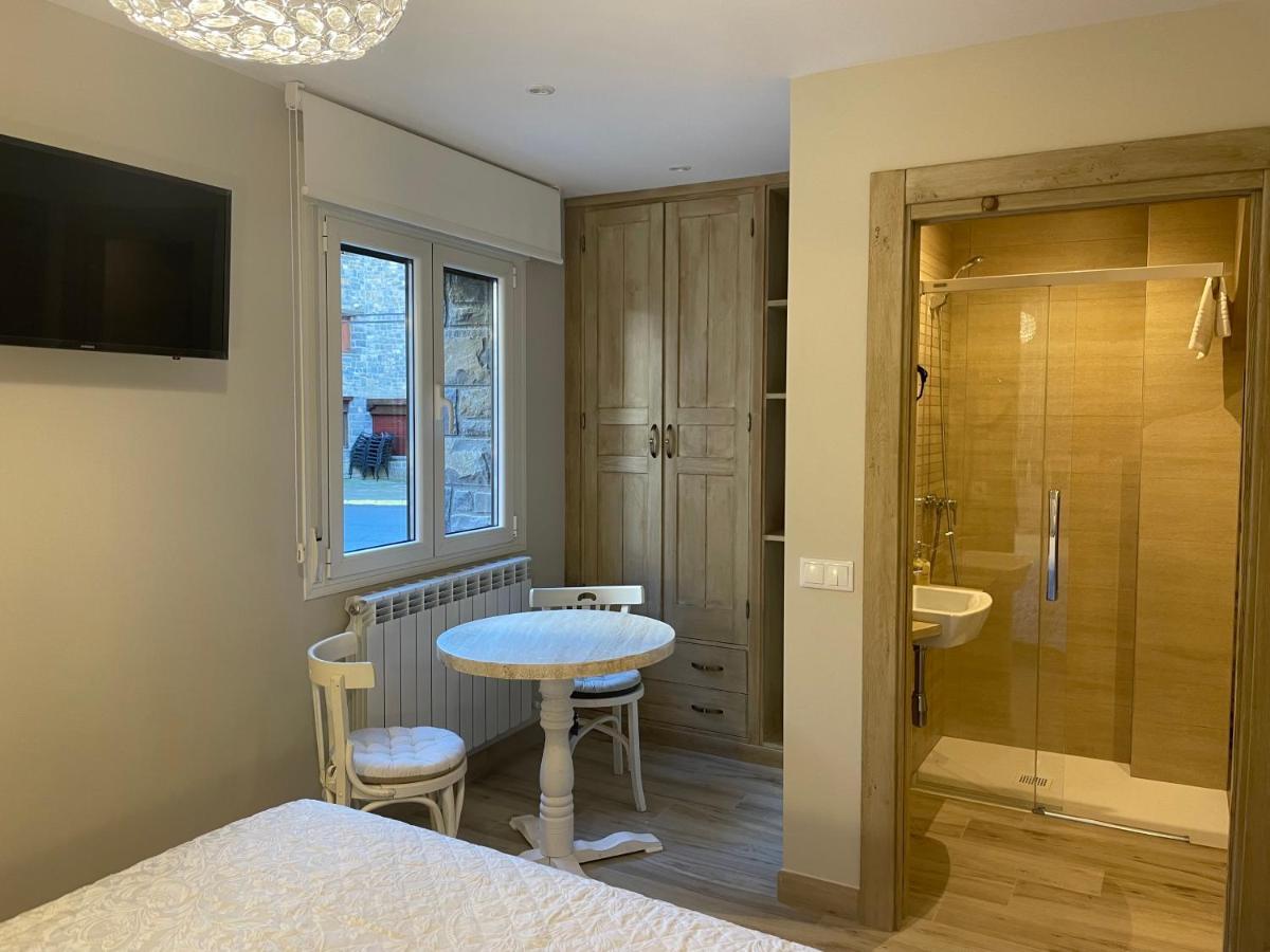 Apartamentos Casa Isabale Бьескас Экстерьер фото